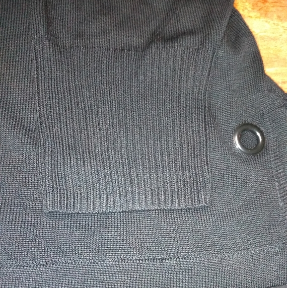 Michel Studio Collection, Black Knit Top, Size 4X, Gauze Trim on Bottom … - Picture 9 of 13